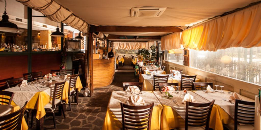 Hotel Il Cavaliere Nero Tirrenia Exterior foto